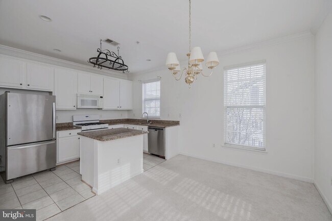 Foto del edificio - 5108 English Terrace