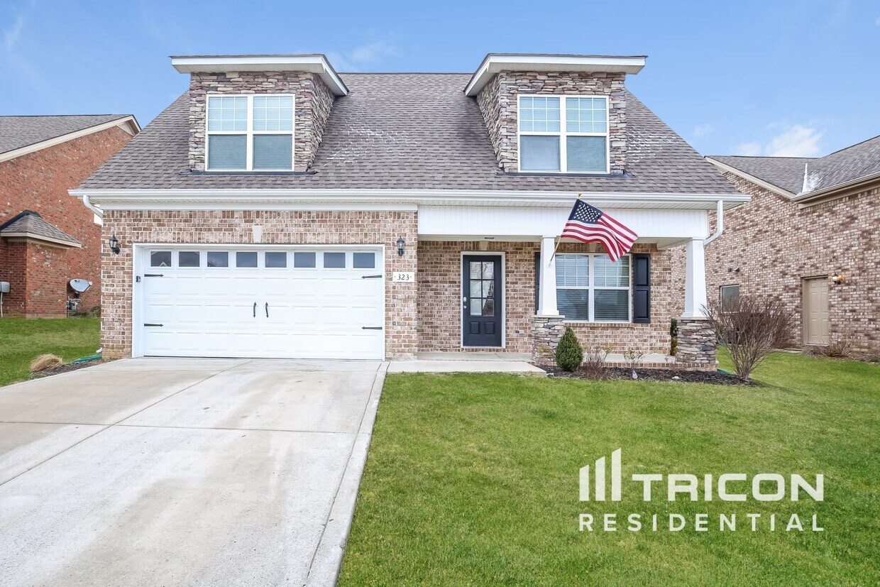 Foto principal - 323 Stratford Park Blvd