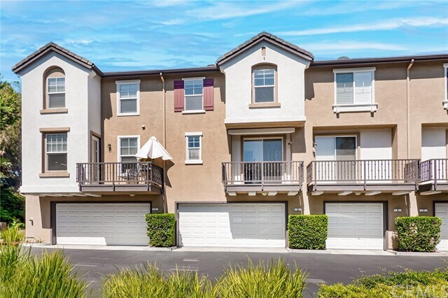Building Photo - 3 Cupertino Cir