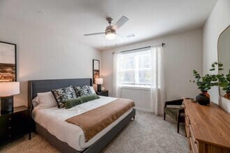Ascend at 720 apartments — community photo - Ascend at 720