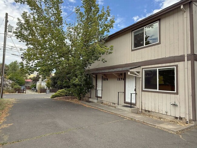 Foto del edificio - 1274 Quincy St