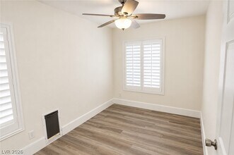 Building Photo - 9682 Driftwood Island Ct