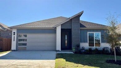 Building Photo - 2512 Goldfinch Dr