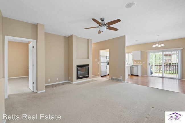 Building Photo - 3 br, 2 bath House - 1018 GOLD COAST ROAD