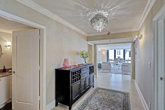 Foto del edificio - 5380 N Ocean Dr