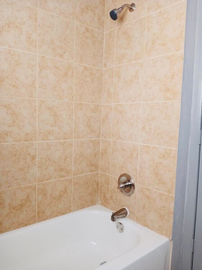 Foto del edificio - 3104 Crane St