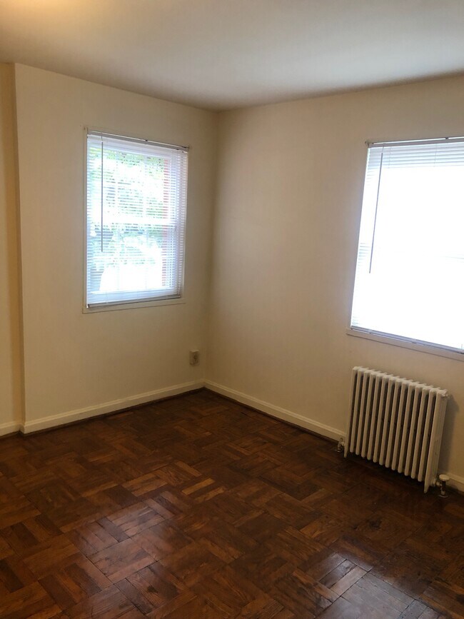 Foto del edificio - 8515 Greenwood Ave