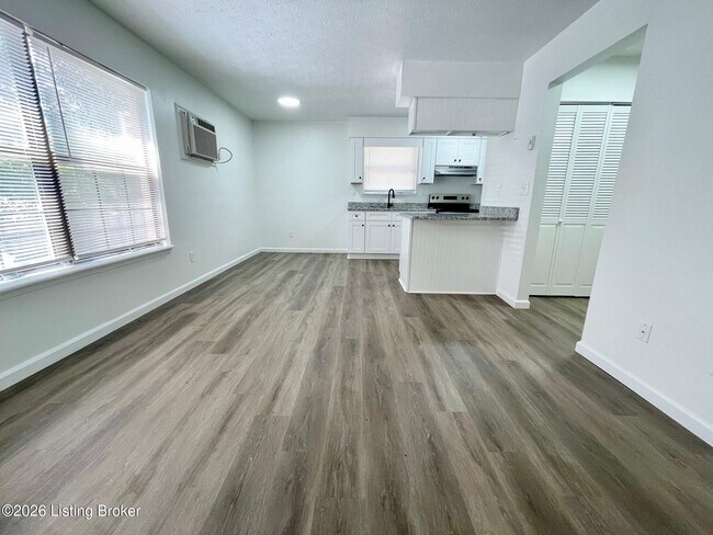 Foto del edificio - 129 E Wellington Ave