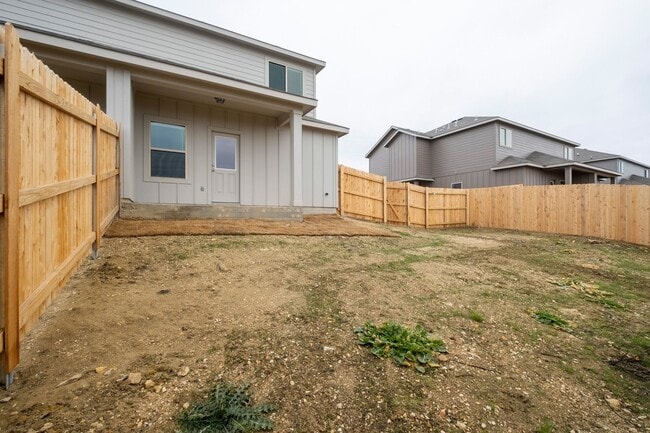 Foto del edificio - Recently Built 3 Bedroom, 2 Bath Duplex in Georgetown