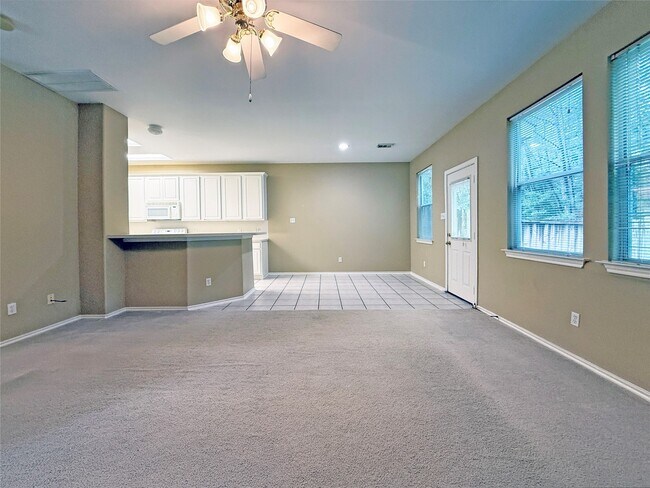 Foto del edificio - 63 Ledgestone Pl