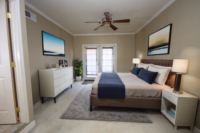 Foto del edificio - 3 Bedroom One Level with 2 Car Garage