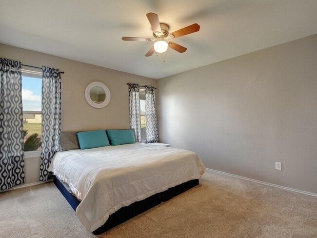 Foto del edificio - 2488 Green Meadows Ln