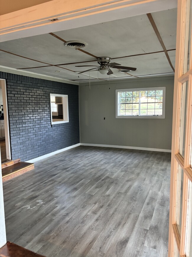 Building Photo - 793 Co Rd 503
