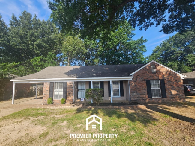 Photo - 3373 S Mendenhall Rd House