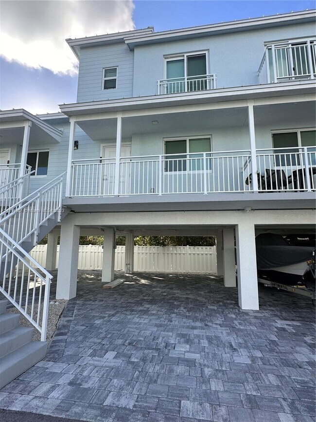 Foto del edificio - 10877 Overseas Hwy