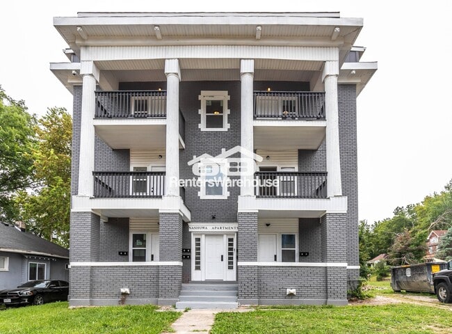 Building Photo - 2305 E 37th St