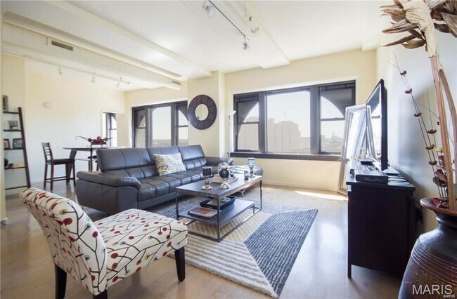 Foto del edificio - 915 Olive St