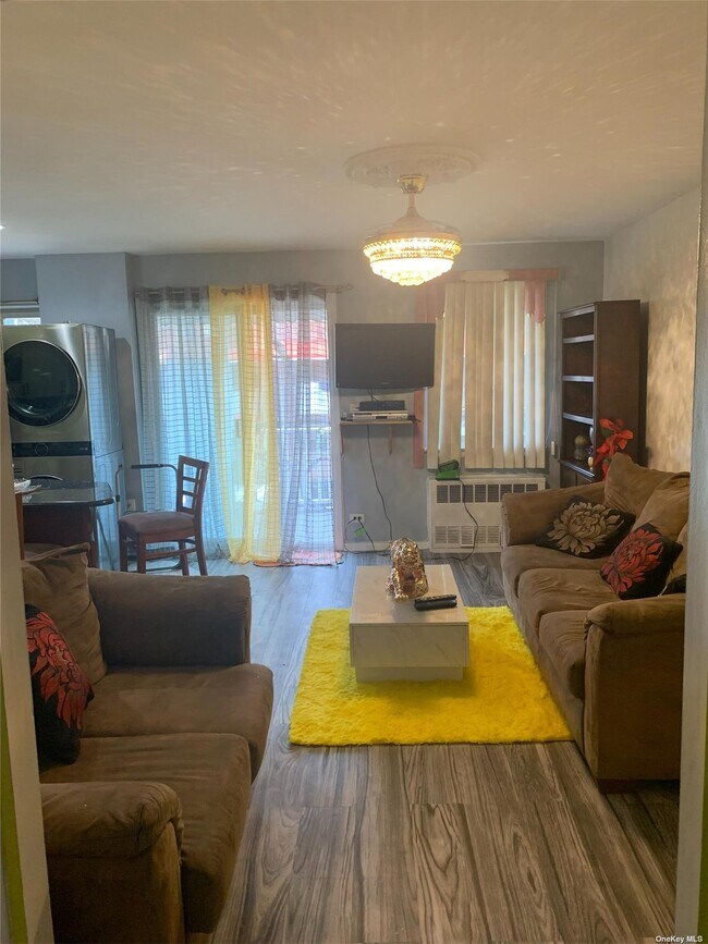 Foto del edificio - 2074 E 54th St