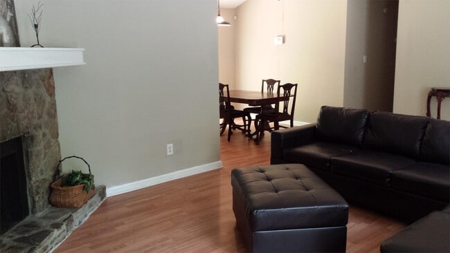 Building Photo - 5023 Galbraith