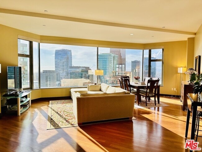 Foto del edificio - 801S S Grand Ave