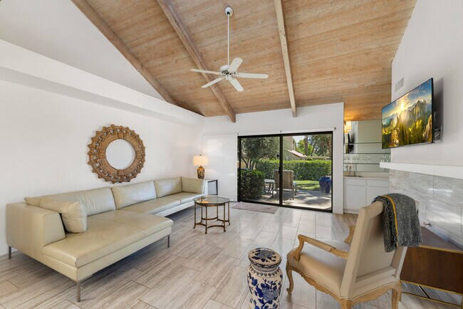 Building Photo - 306 Forest Hills Dr