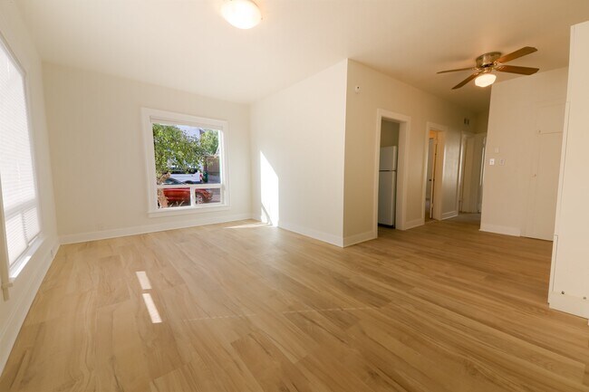 Foto del edificio - 329 N 3rd St