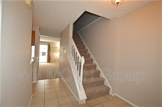 Building Photo - 10194 Dedham Dr