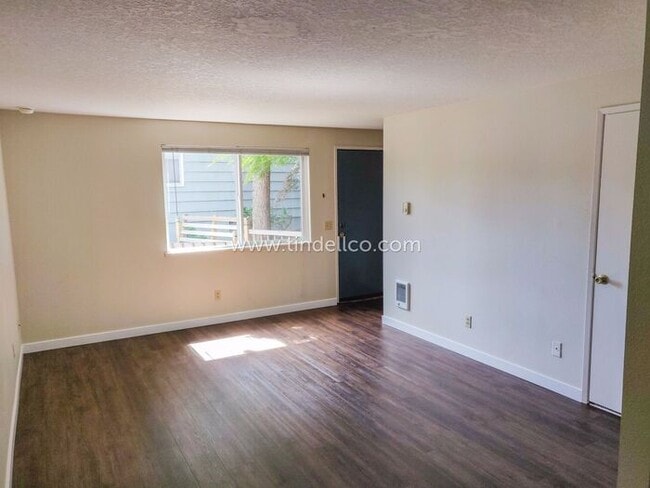 Building Photo - 3530 SW Beaverton Hillsdale Hwy