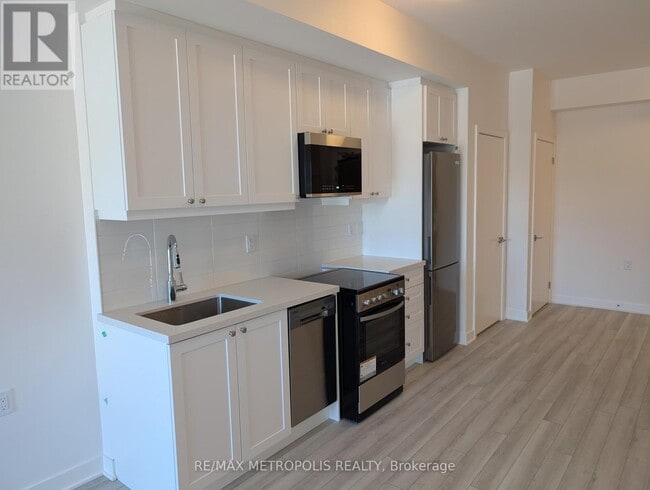 Building Photo - 55-255 Clarington Blvd
