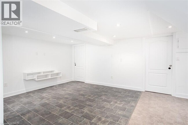 Building Photo - 2162 Mt Forest Dr