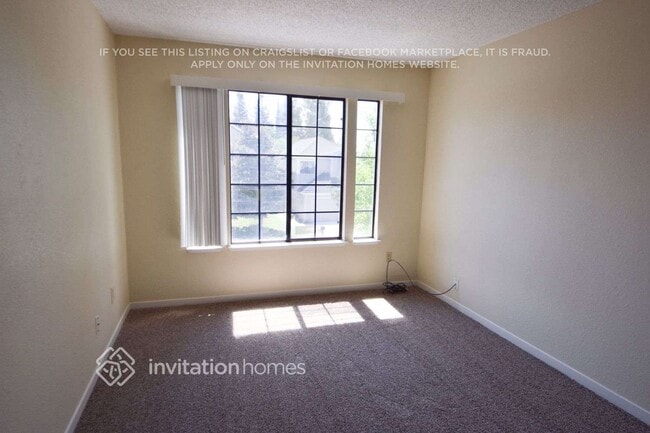 Building Photo - 2592 Clipper Ln