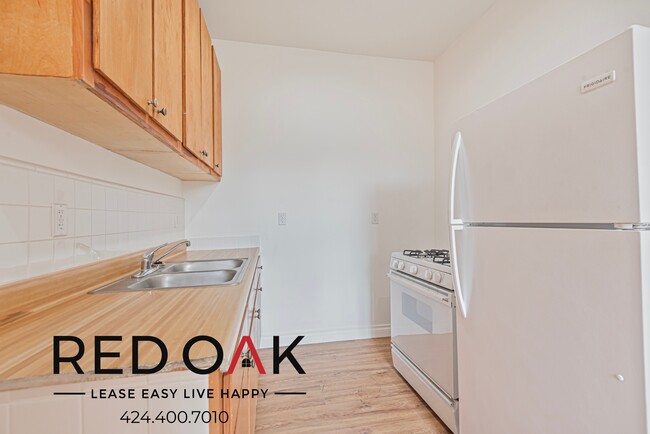 Foto del edificio - 5757 Franklin Ave