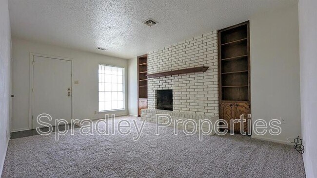 Foto del edificio - 326B Tucson Dr