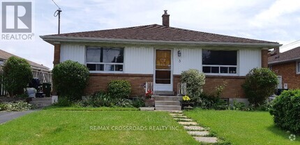Building Photo - 3 Sherwood Ave