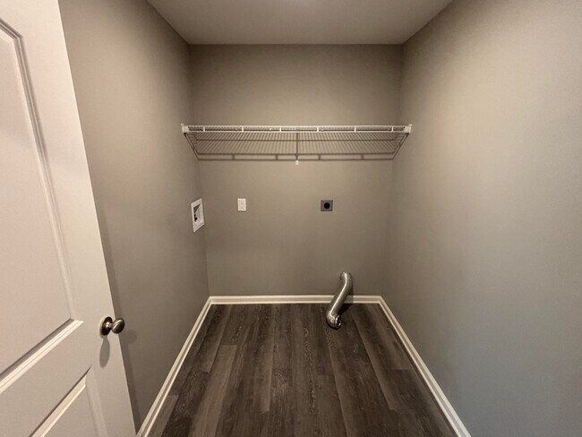Building Photo - 2313 Tanksley Way