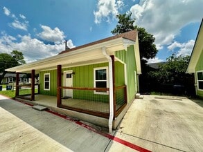 Building Photo - 333 Guadalupe St