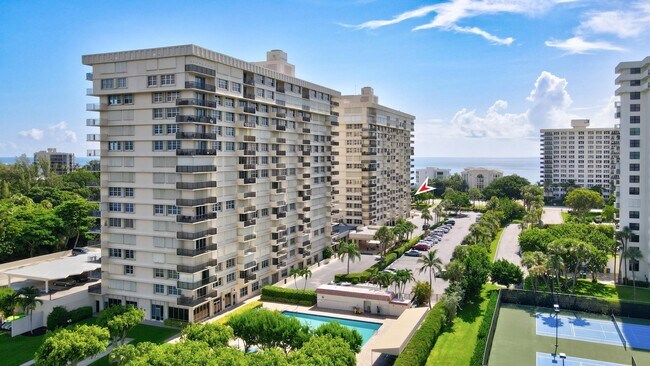 Foto del edificio - 2121 N Ocean Blvd