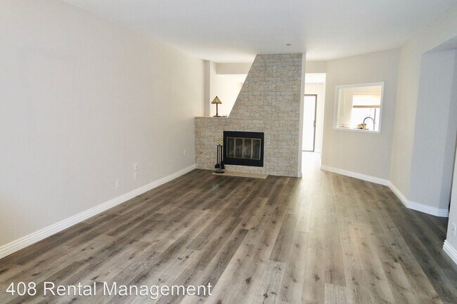 Foto del edificio - 2 br, 2.5 bath House - 983 La Mesa Terrace #C