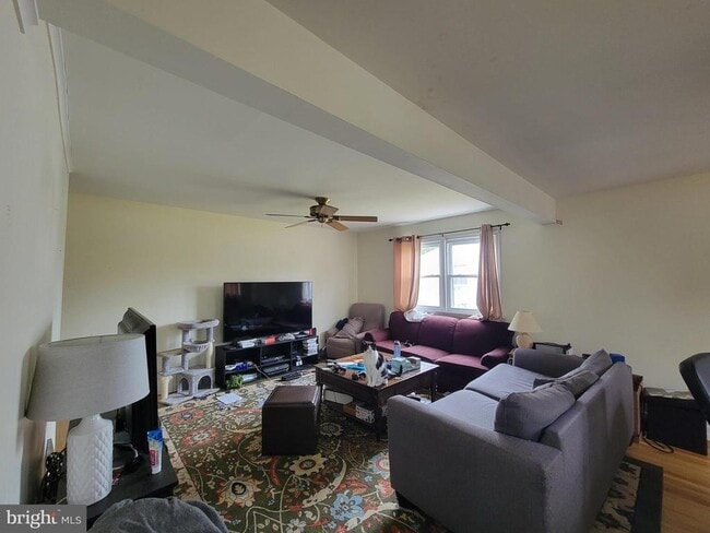 Building Photo - 212 Cornell Rd