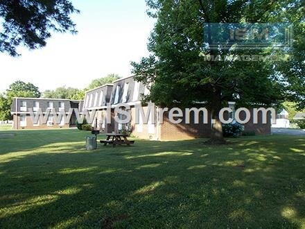 Building Photo - Colonial Village Apartments