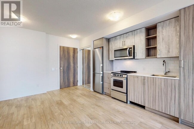 Building Photo - 251 Manitoba St