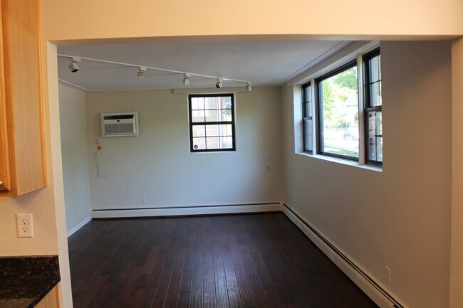 Foto del edificio - 3215 Pillsbury Ave S