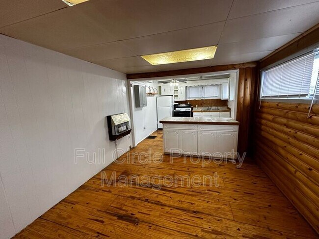 Building Photo - 326 N 34th St