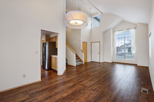 Building Photo - 35727 18th Ave SW