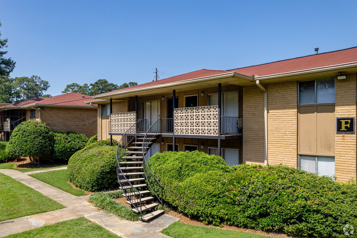 Harmony Plaza Apartments 1871 Plaza Ln SW Atlanta, GA