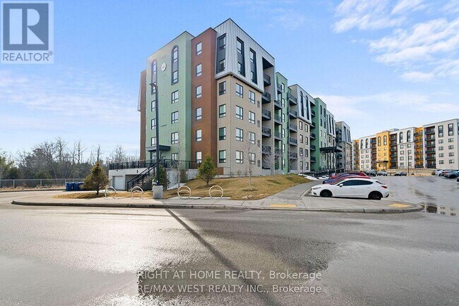 Building Photo - 113-5 CHEF LANE