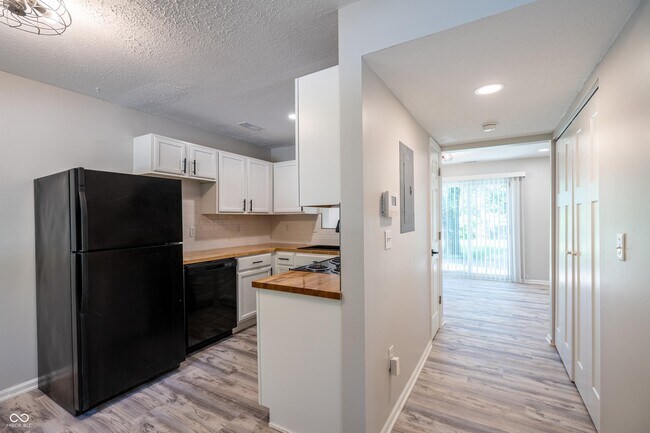 Foto del edificio - 1364 S Talbott St