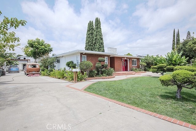 Building Photo - 9381 Nichols Dr