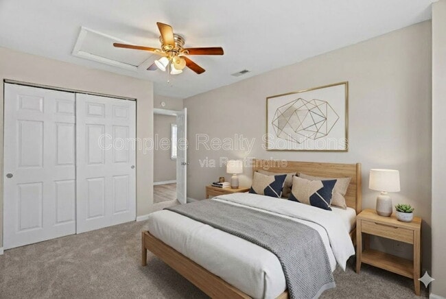 Building Photo - 9750 Lorna Ln