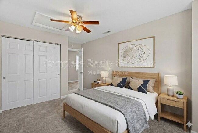 Foto del edificio - 9750 Lorna Ln